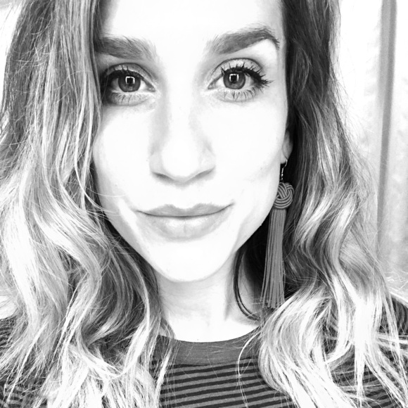 Meet your Posher, Rizz - Picture 1 of 1